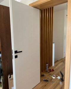 Innentüren Weiß mit Eiche Zarge in Graz