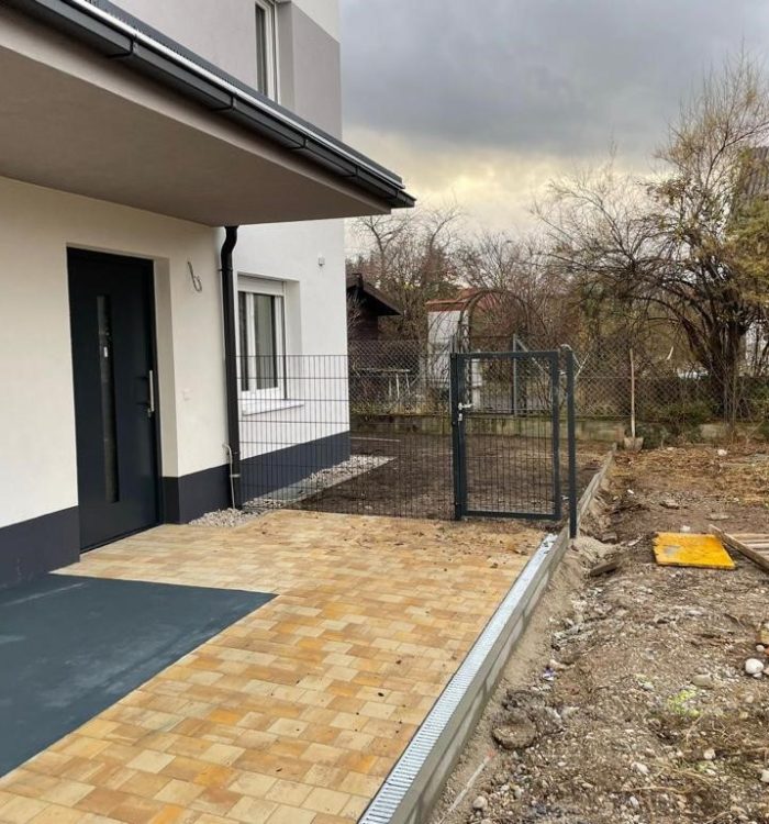 Stabmattenzaun in Wiener Neustadt